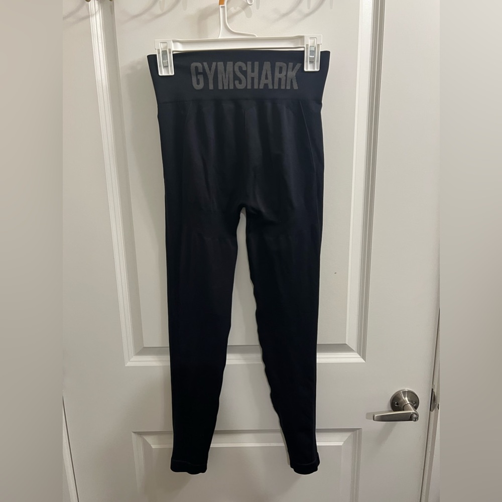 Gymshark logo leggings 🖤